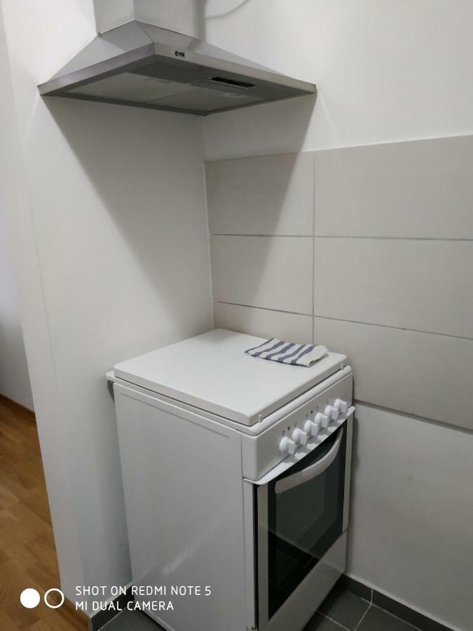 Apartment Jelena Ζρένιανιν Εξωτερικό φωτογραφία